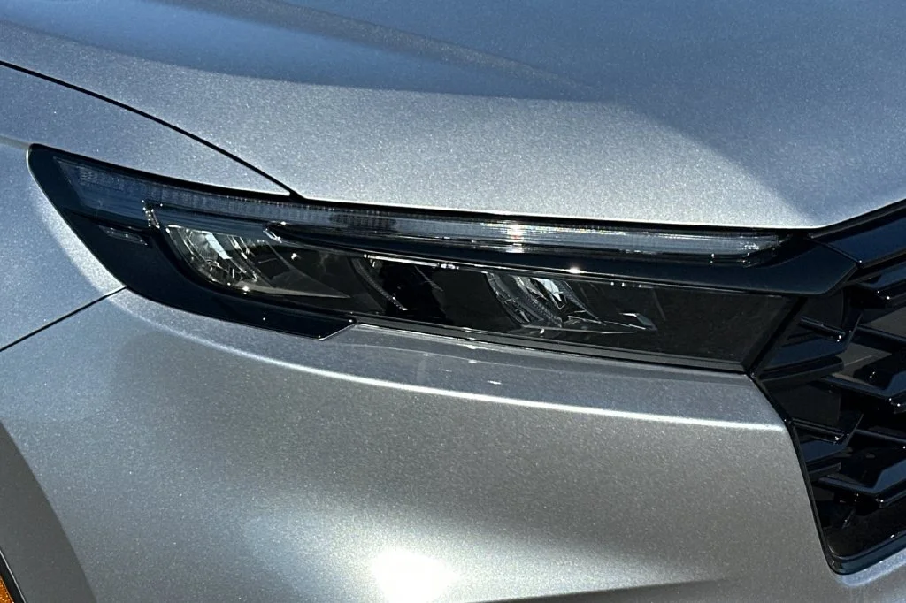 New 2027 Solar Silver Metallic Honda Sport Touring image 22