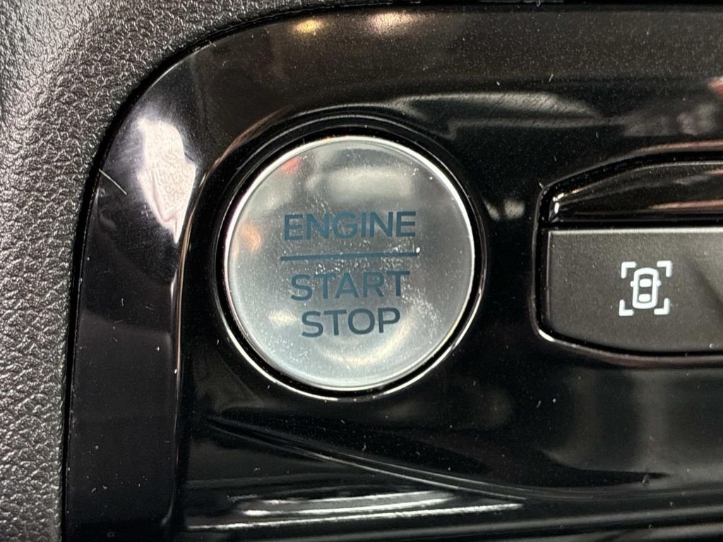 Used 2024 White Ford Platinum image 29