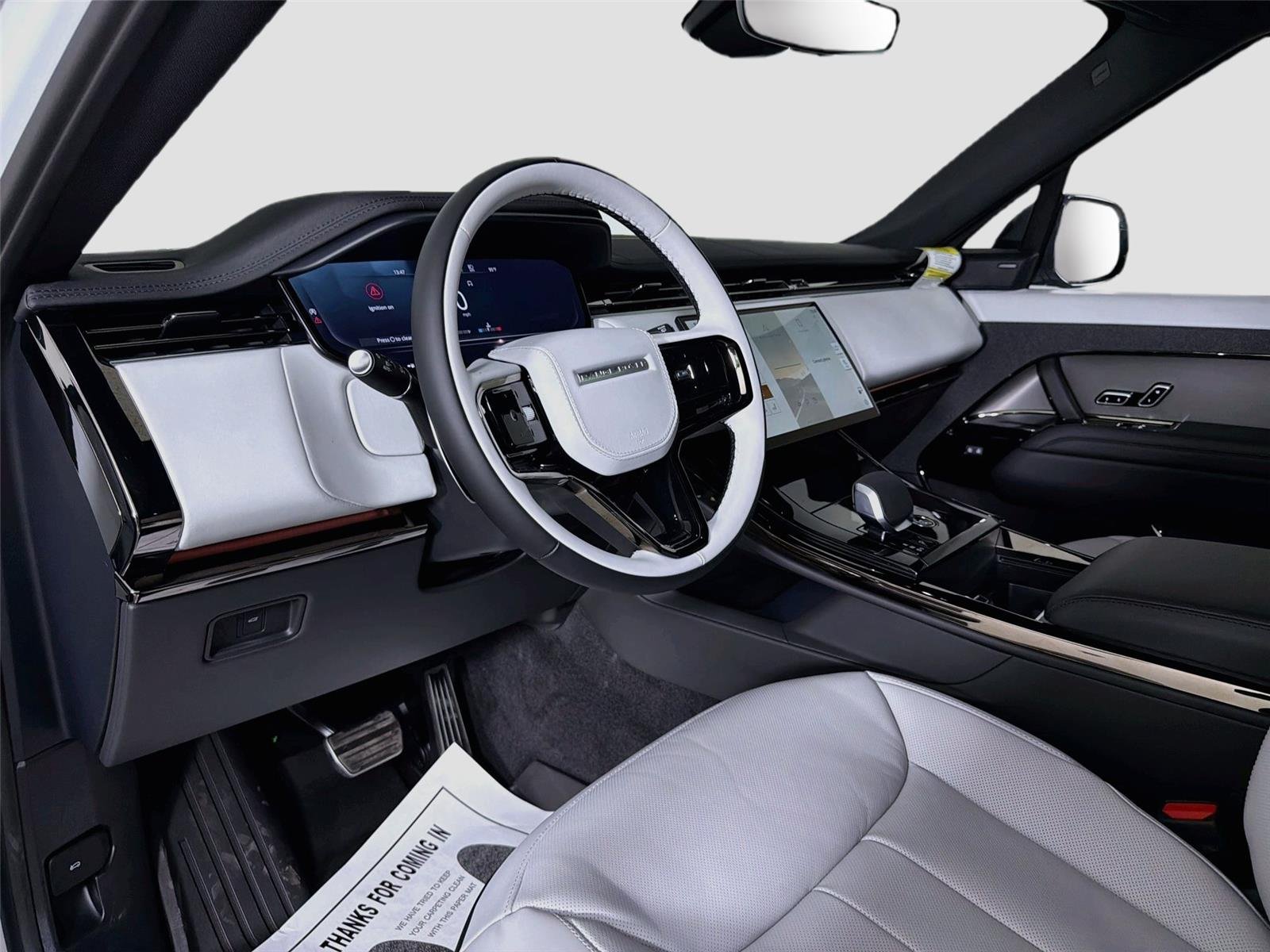 New 2026 Fuji White Land Rover Dynamic SE image 9