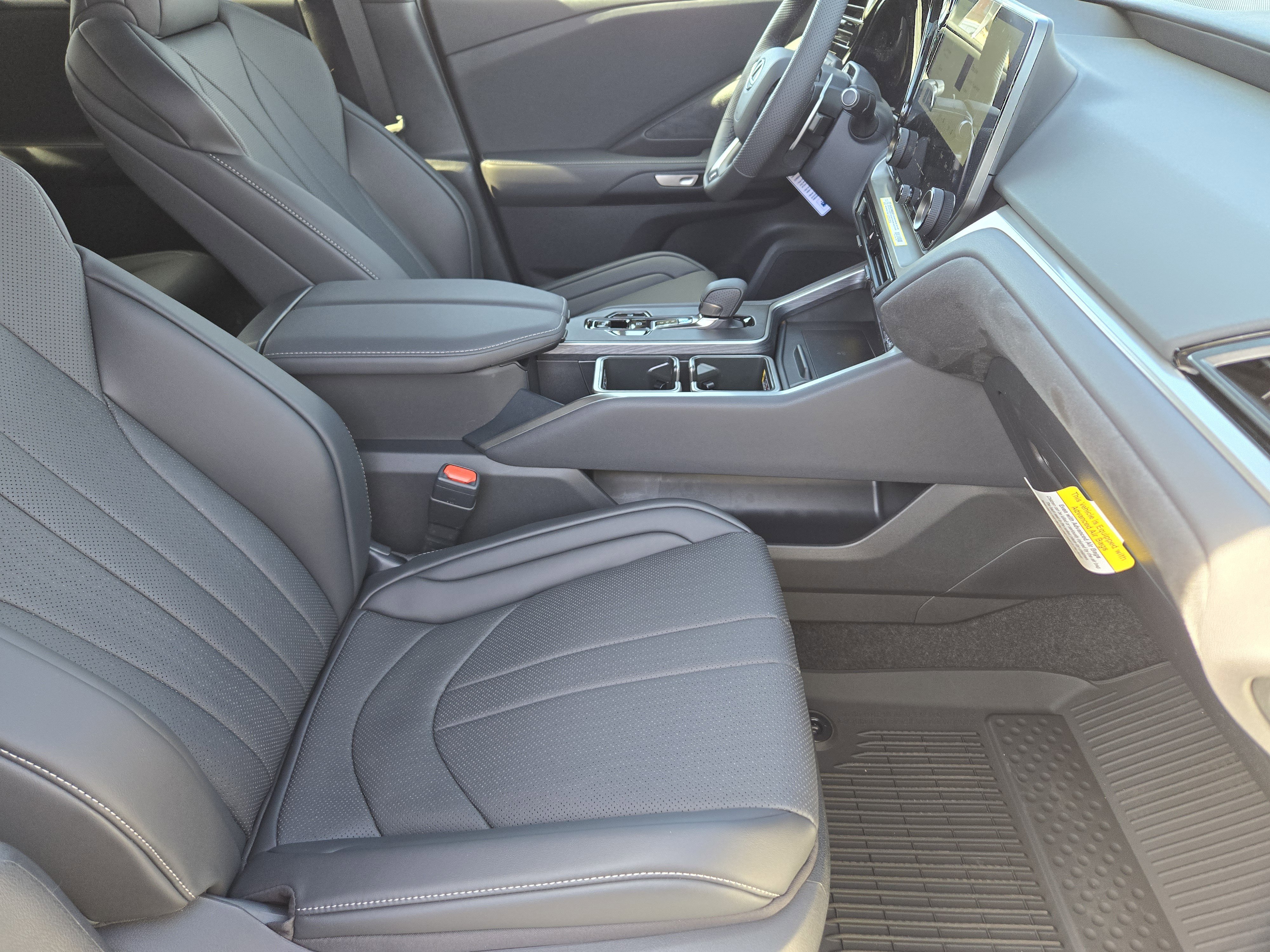 2026 Lexus TX 500h F-Sport - Photo 11