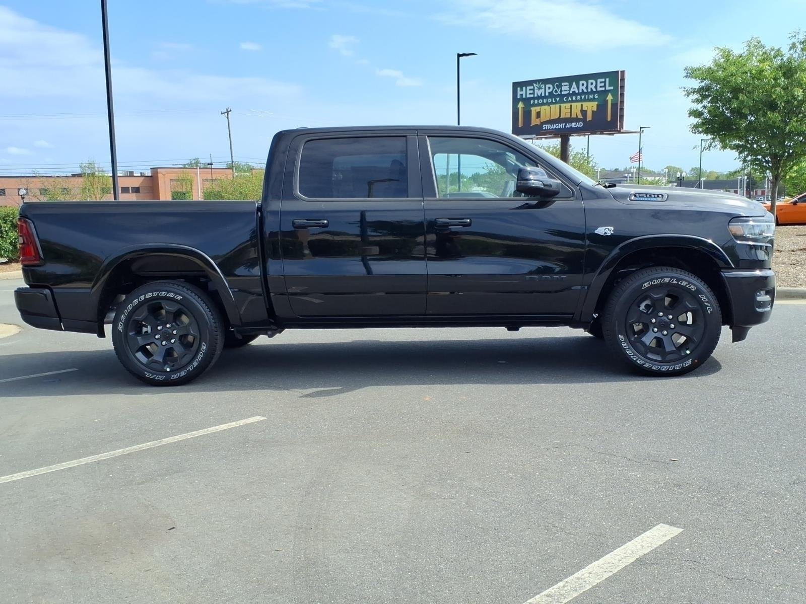 New 2026 Diamond Black Crystal Pearl-Coat Exterior Paint RAM Big Horn image 10