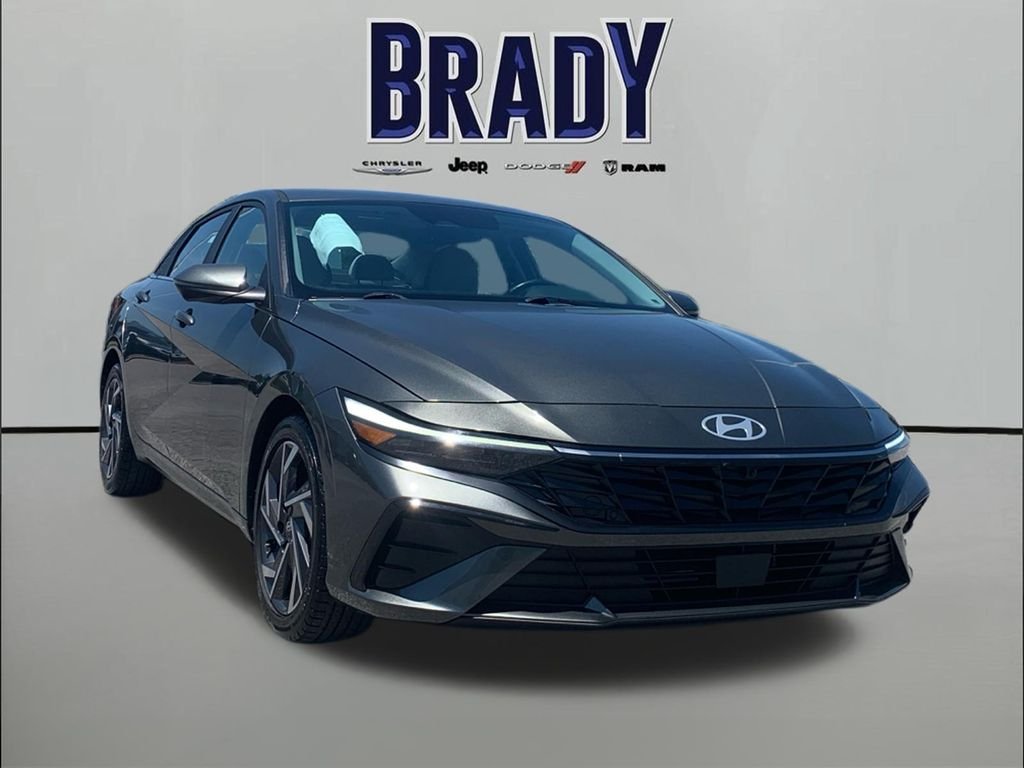 2024 Hyundai Elantra 2.0 Limited IVT's photo