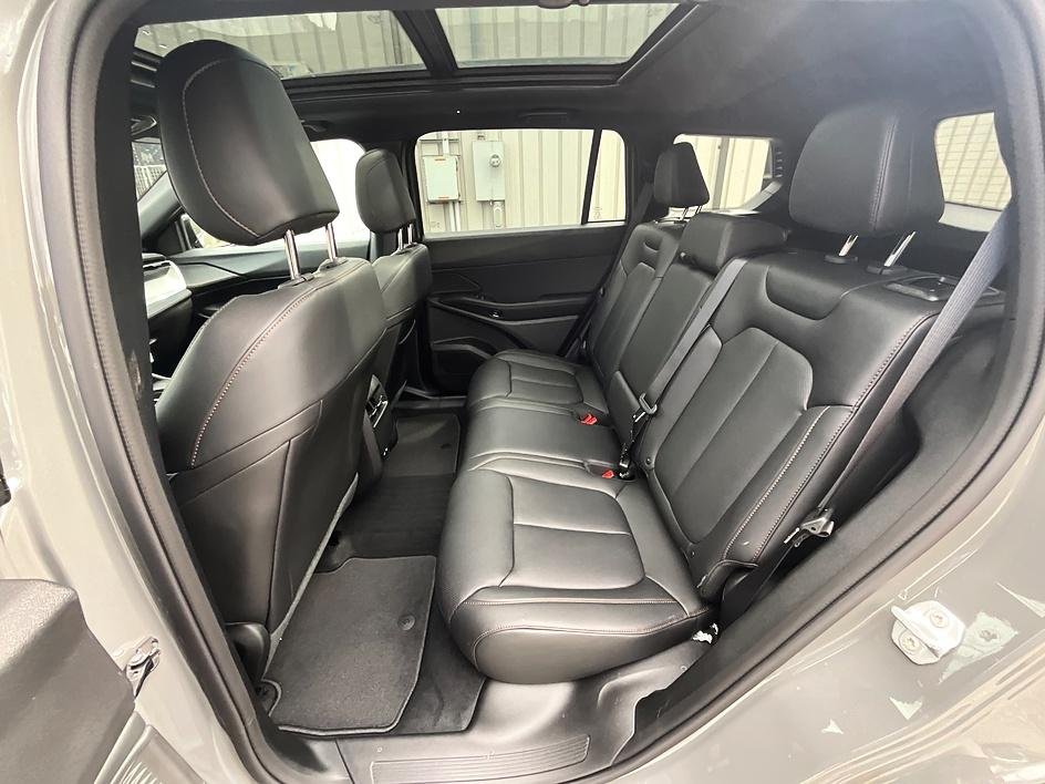 New 2026 Sting-Gray Clearcoat Jeep Limited image 28