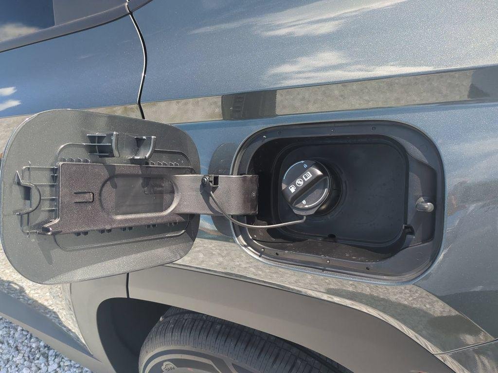 New 2026 Gray Hyundai SEL Convenience image 16
