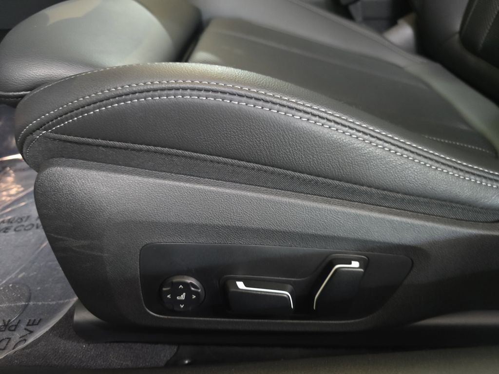 Used 2025 Black Sapphire Metallic BMW 430i image 28