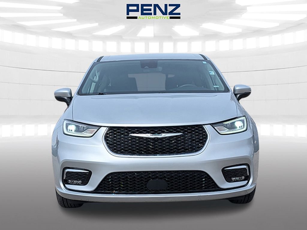 Used 2023 Chrysler Pacifica Touring L with VIN 2C4RC1BG1PR578283 for sale in Rochester, Minnesota