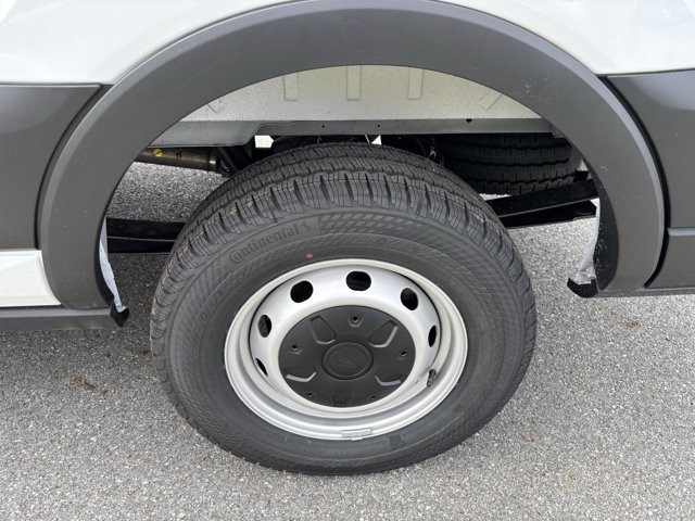 New 2026 Oxford White Ford Cargo Van image 36