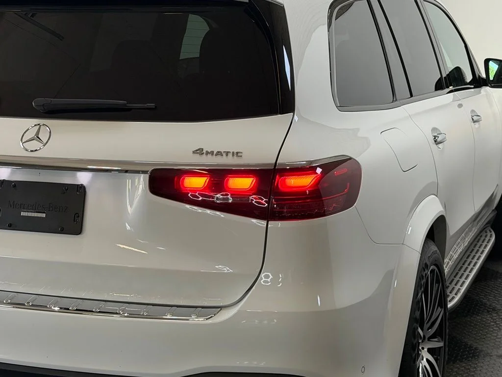 Used 2024 MANUFAKTUR Diamond White Bright Mercedes-Benz GLS 580 image 12