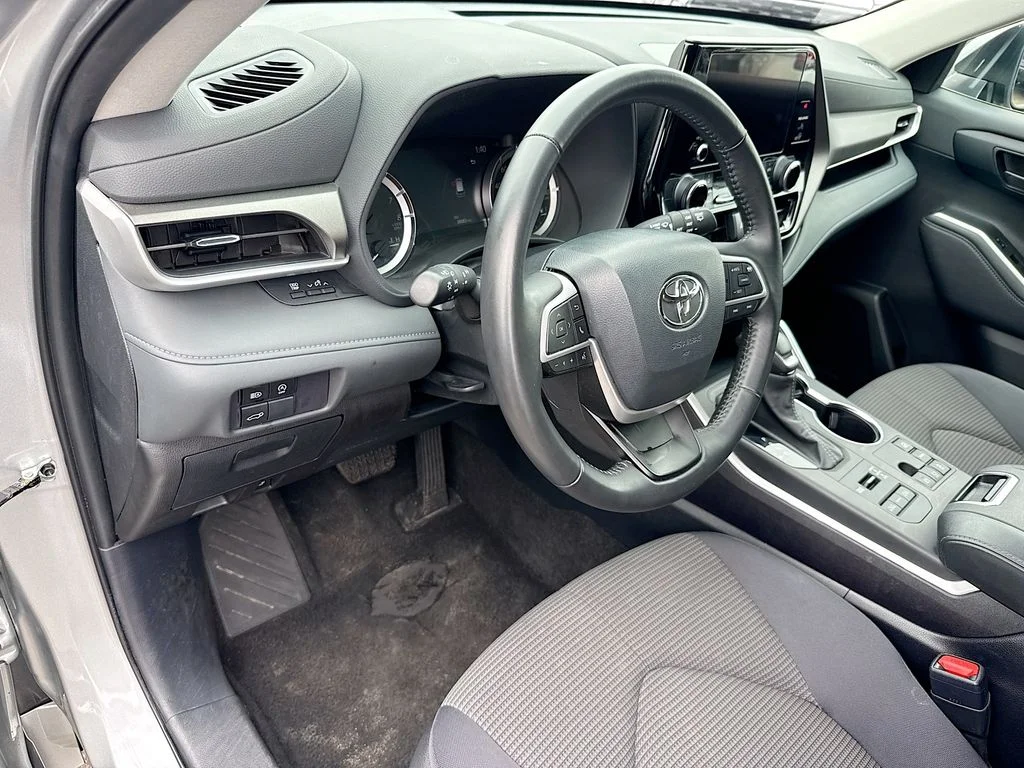 Used 2024 Silver Toyota LE image 10