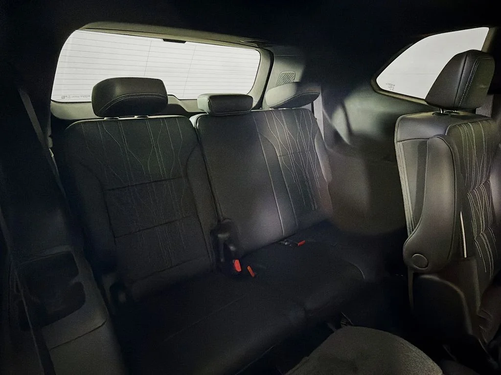Used 2026 Gray Buick Avenir image 25