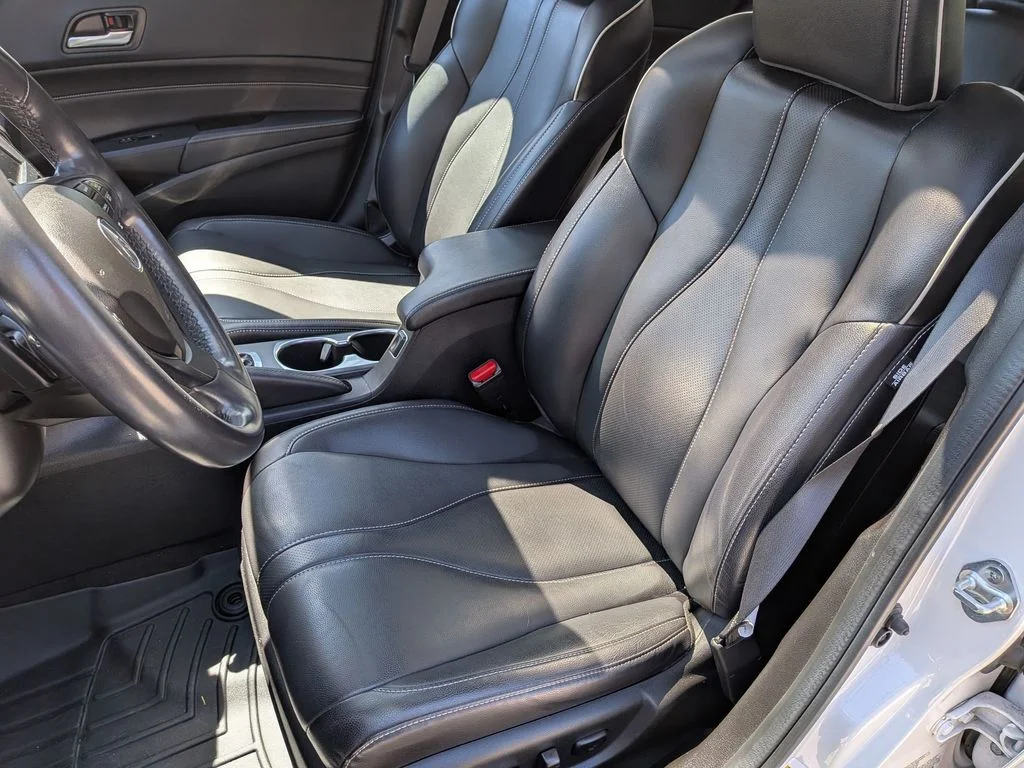 Used 2022  Acura Premium Package image 12