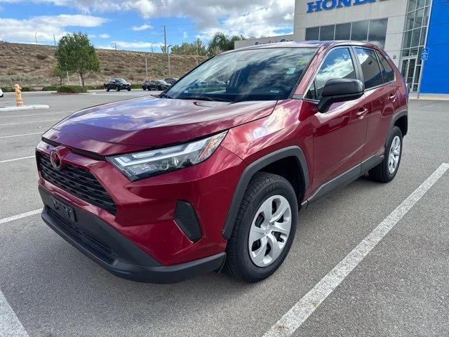 Used 2025 Pearl Toyota LE image 2