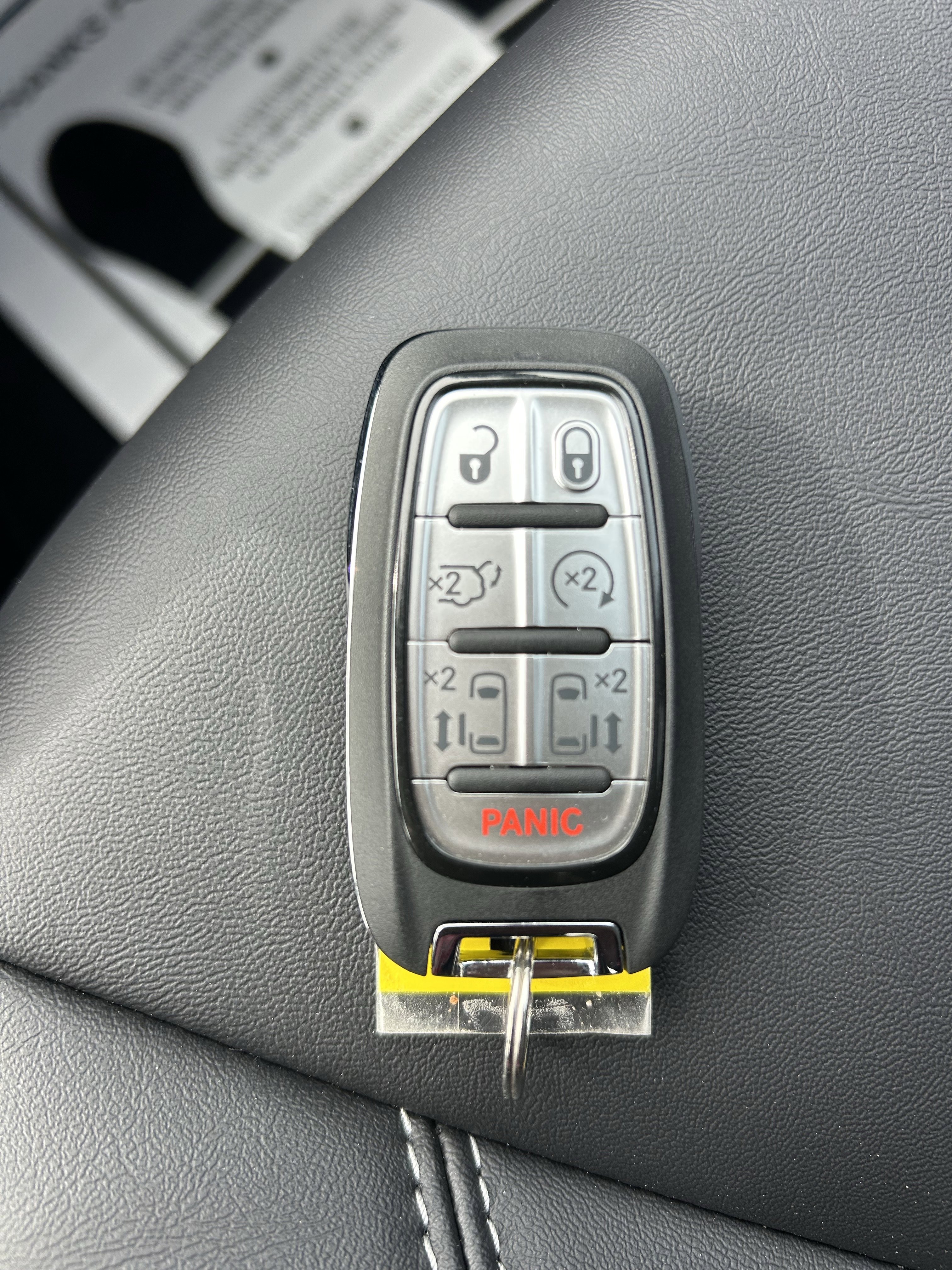 New 2026 Bright White Clearcoat Chrysler Select image 25