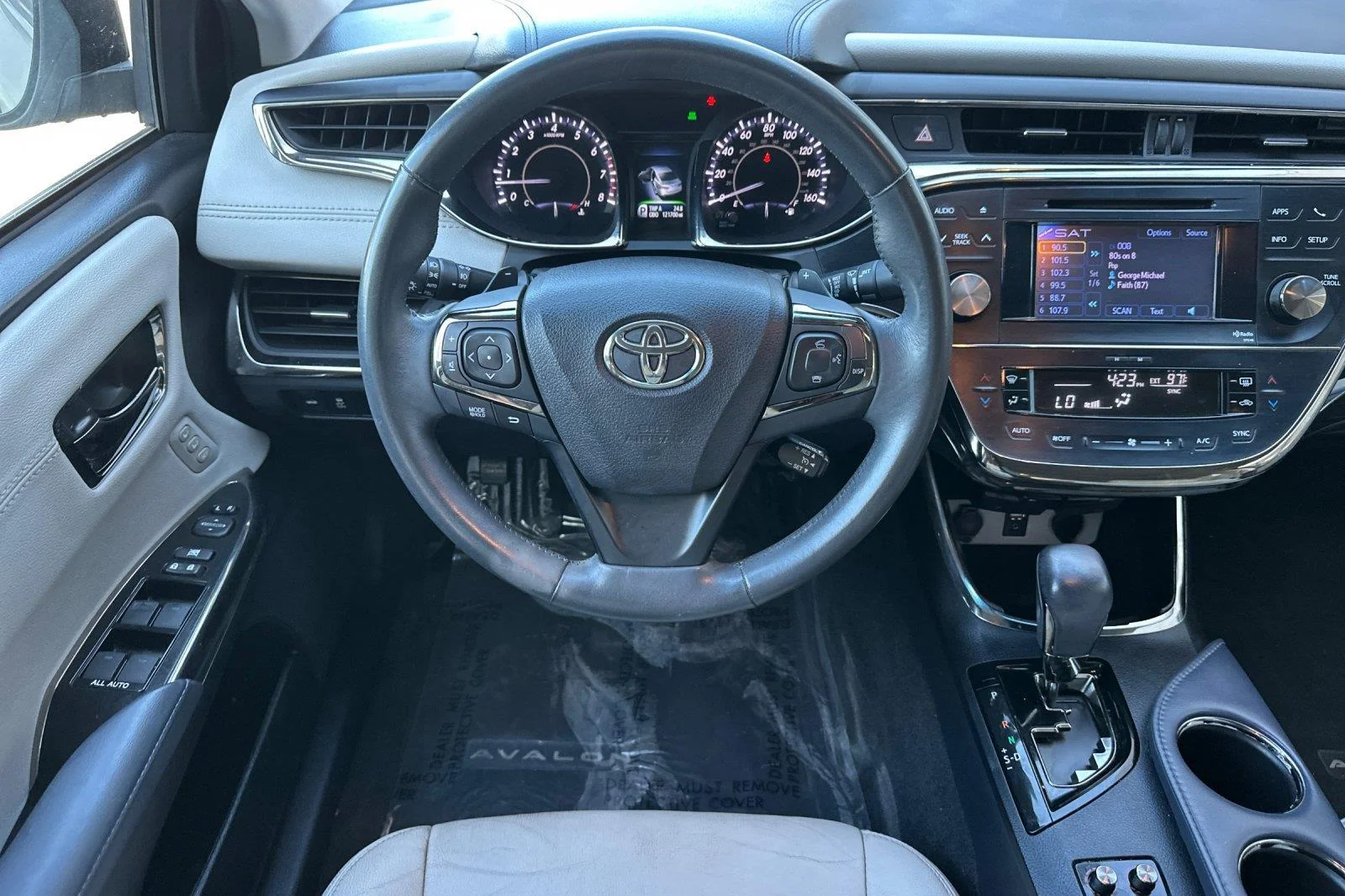 Used 2014 Creme Brulee Mica Toyota XLE Touring image 14