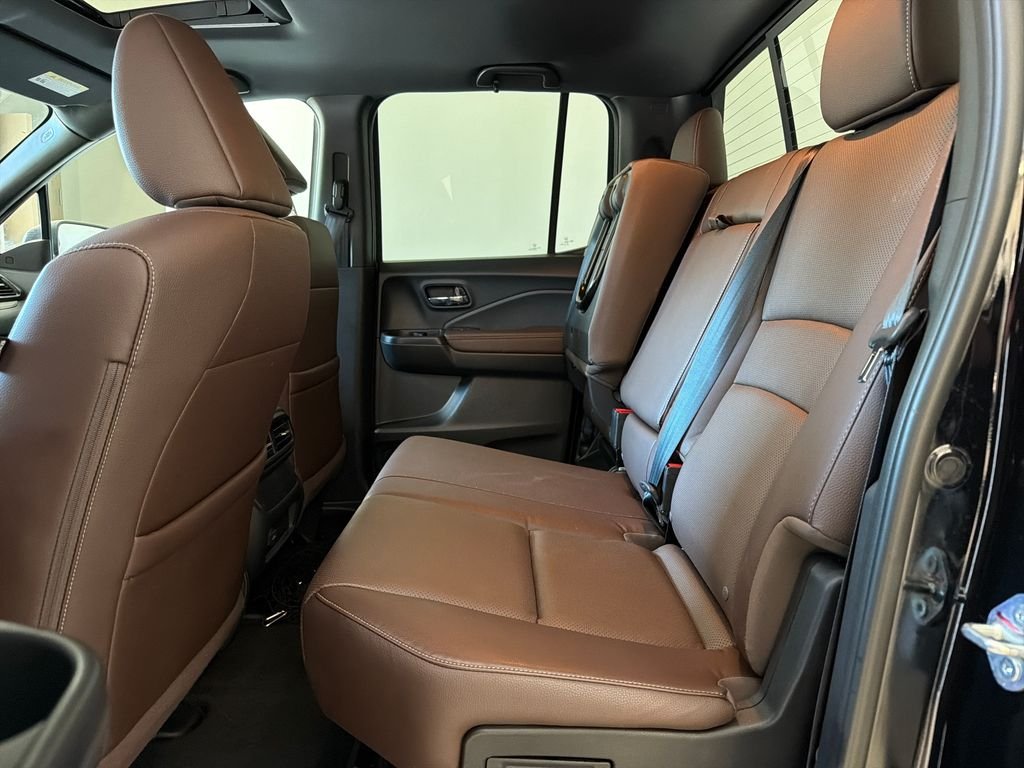 Used 2024  Honda RTL image 30