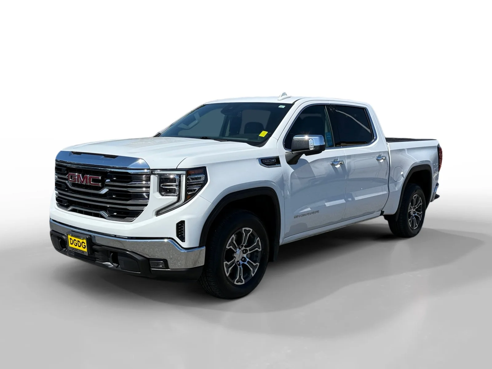 2025 GMC Sierra 2WD Crew Cab Short Box SLT's photo