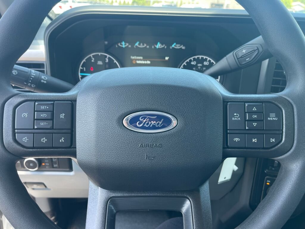 New 2026 Oxford White Ford XL image 14