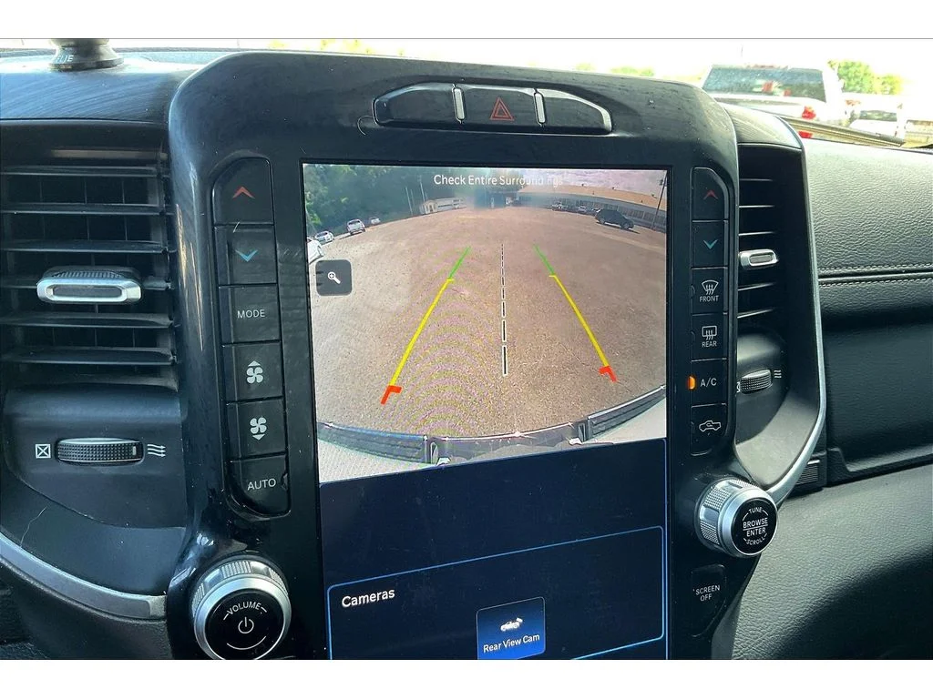 Used 2023 White Ram Laramie image 15