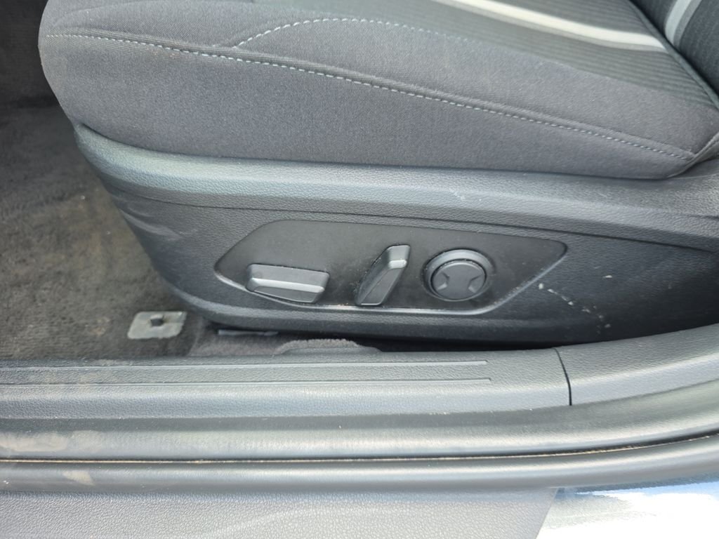 Used 2025 Portofino Gray Hyundai SEL image 12