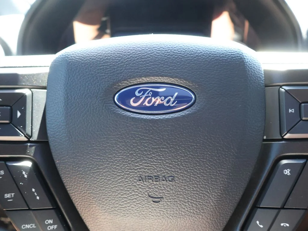 Used 2020 Red Ford Limited image 28