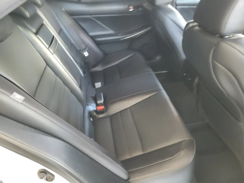 Used 2016 Ultra White LEXUS 4DR SDN image 14