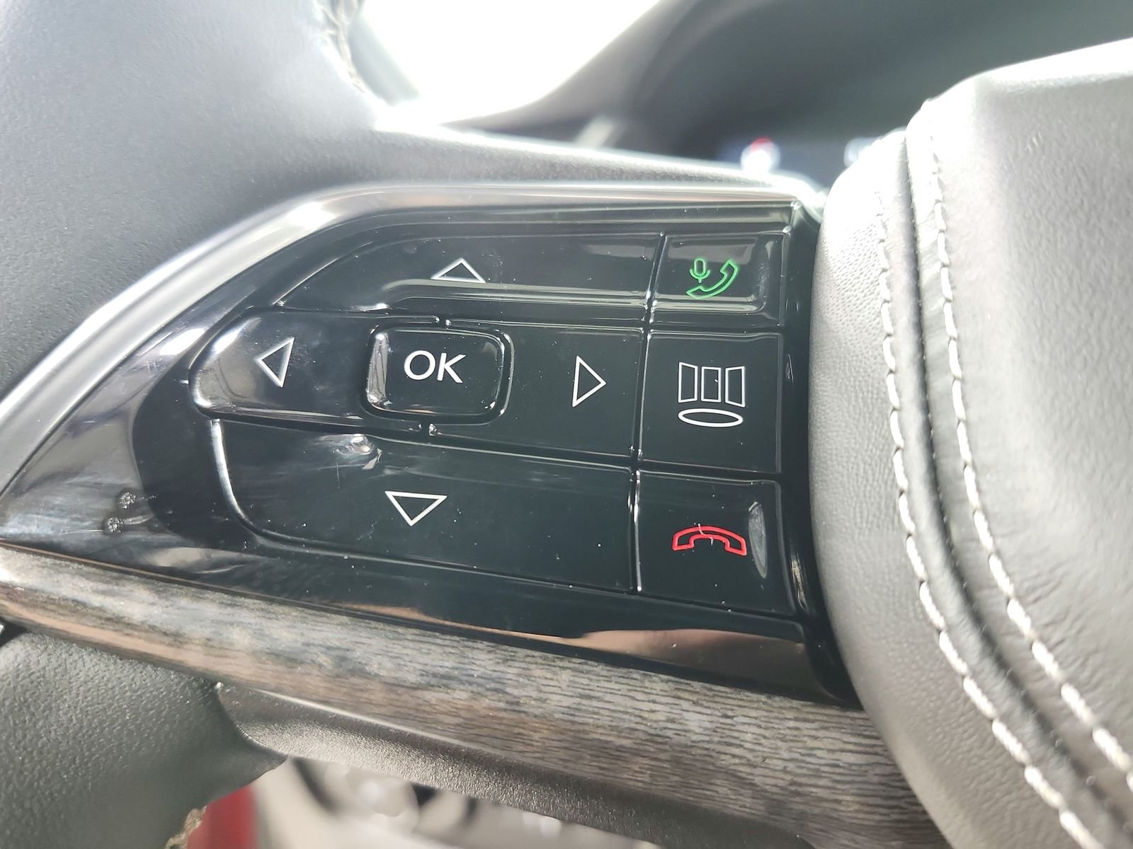 2023 Jeep Grand Cherokee Overland - Photo 26