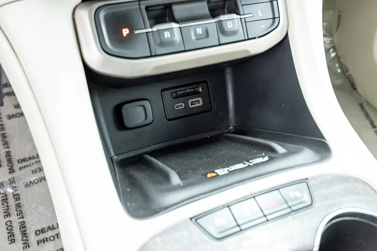 2022 GMC Acadia Denali - Photo 23