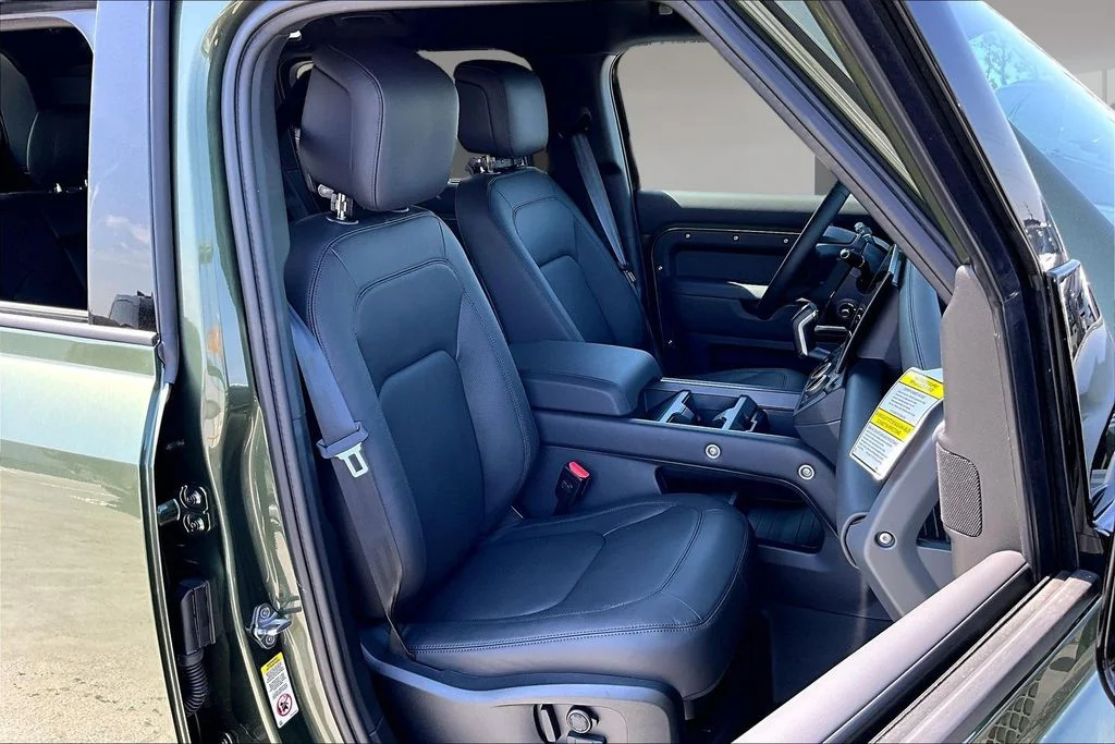 New 2026 Green Land Rover S image 11