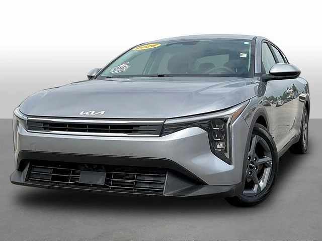 Used 2025 Gray Kia LXS image 3