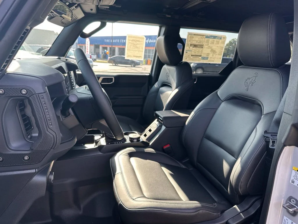 New 2026 Avalanche Gray Ford Badlands® image 5