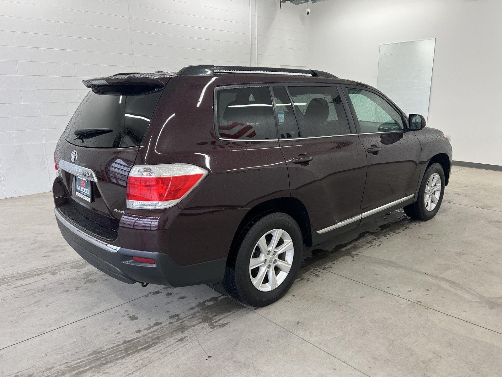 Used 2011 Sizzling Crimson Mica Toyota Base image 4