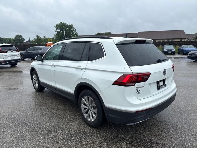 Used 2018 Pure White Volkswagen 2.0T SE image 5