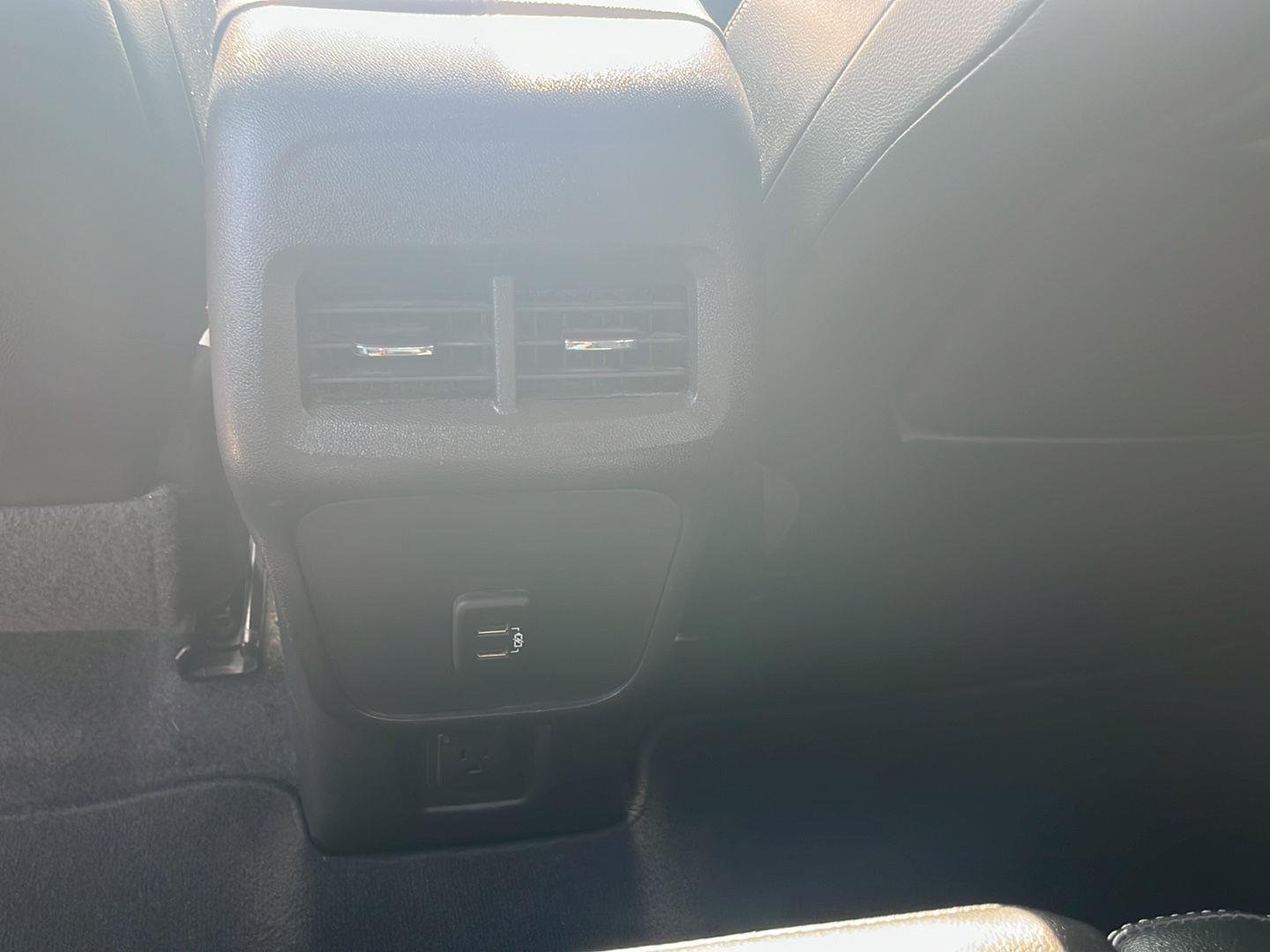 2023 GMC Terrain SLT - Photo 7