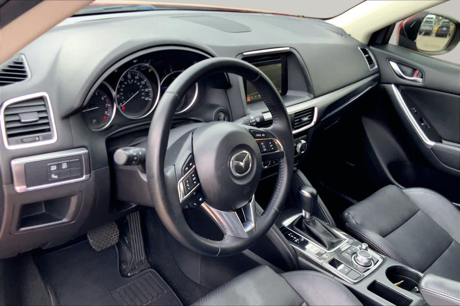 Used 2016 Soul Red Metallic Mazda Grand Touring image 18