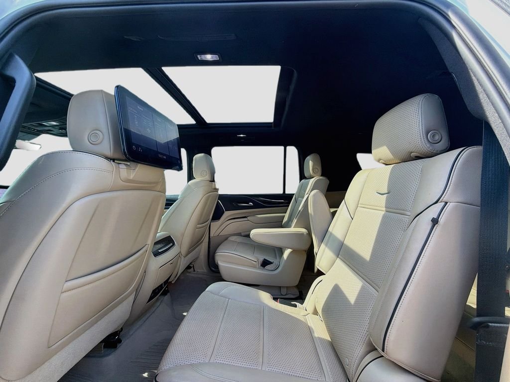 Used 2021 White Cadillac Premium image 26