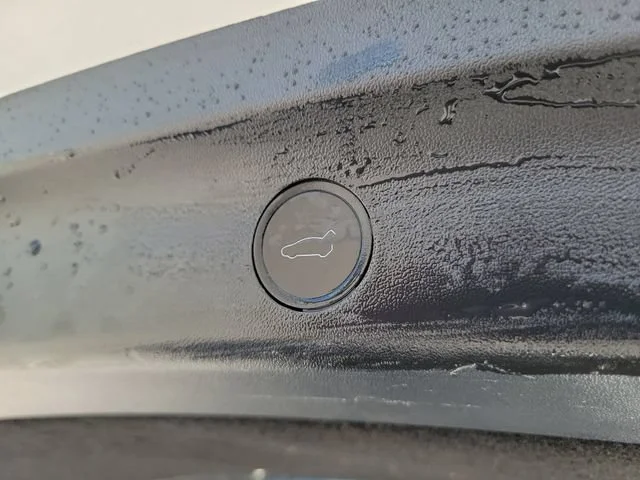 2023 Tesla Model Y Long Range - Photo 14