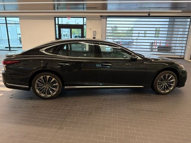 Used 2018  Lexus 500 Base image 2