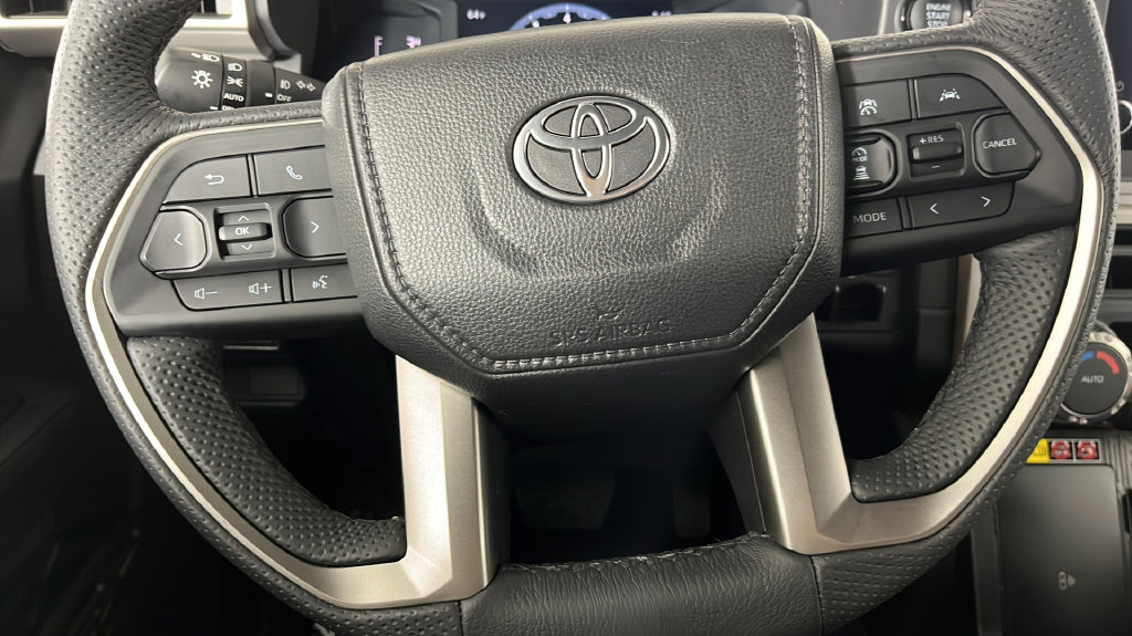 2025 Toyota Tacoma SR5 - Photo 23
