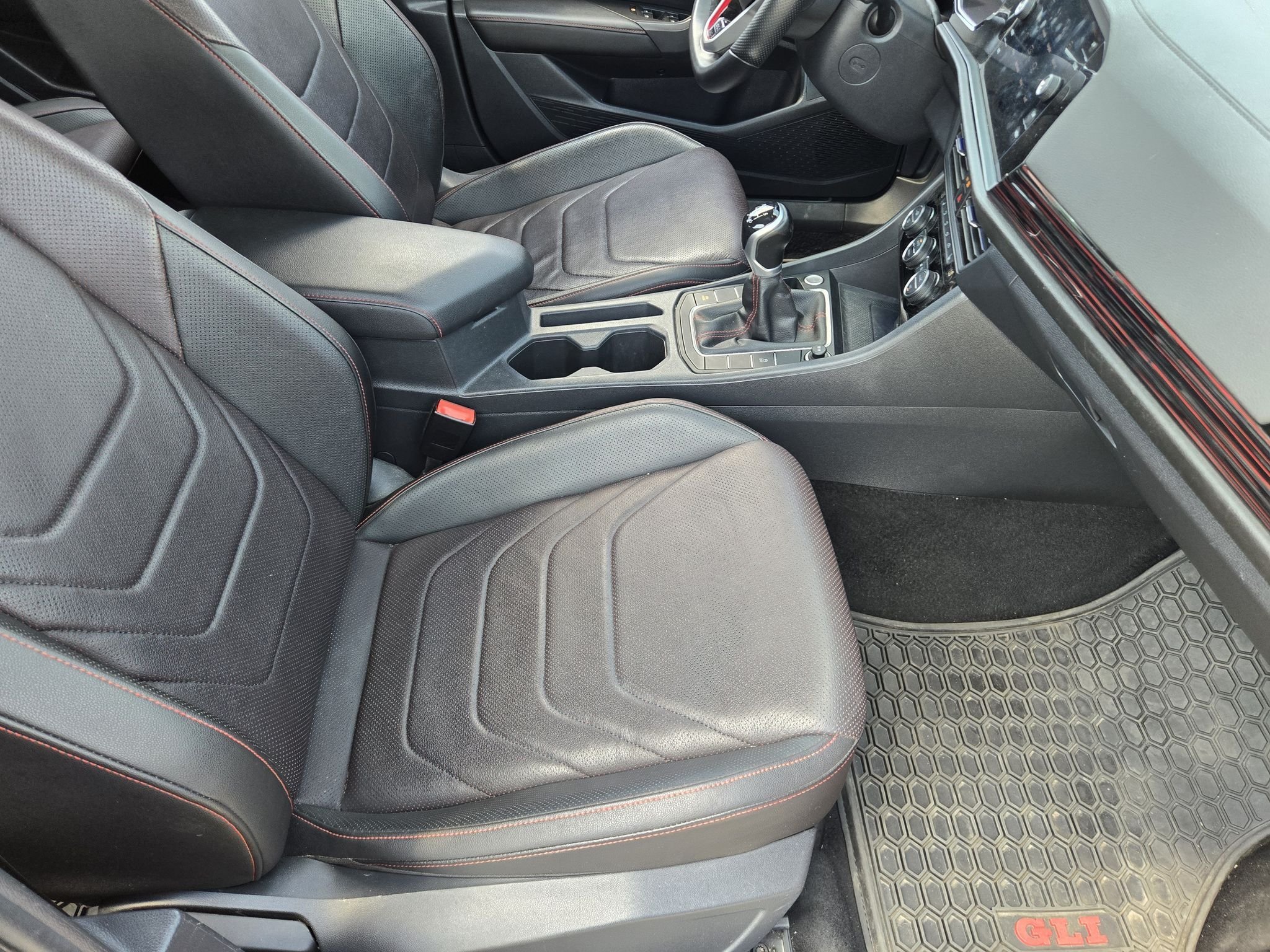 Used 2022 Kings Red Metallic Volkswagen Autobahn image 14