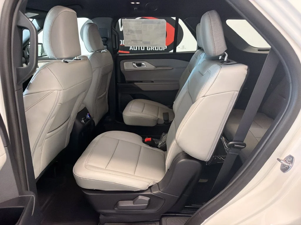 New 2027 Star White Metallic Tri-Coat Ford Active image 13