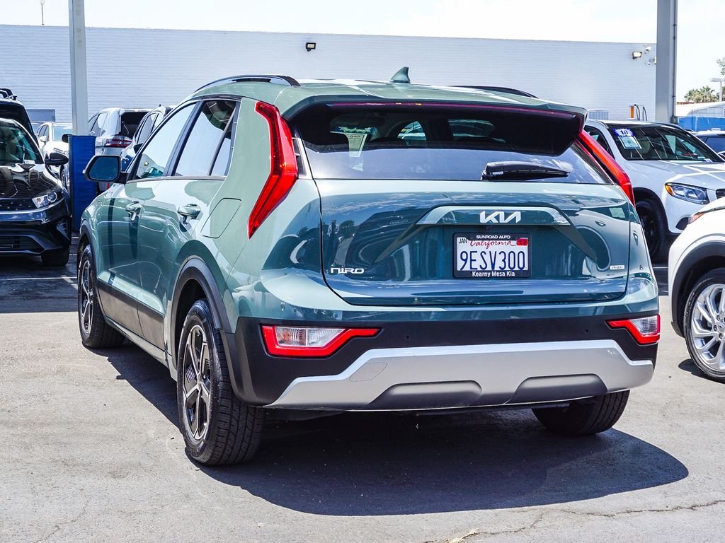 Certified Used 2023 Green Kia EX image 5
