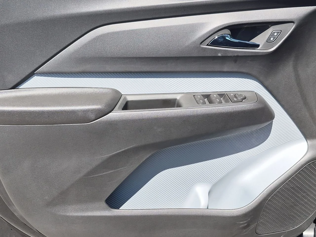 New 2027 Mosaic Black Metallic Chevrolet RS image 22