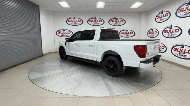 New 2026 Oxford White Ford XLT image 9
