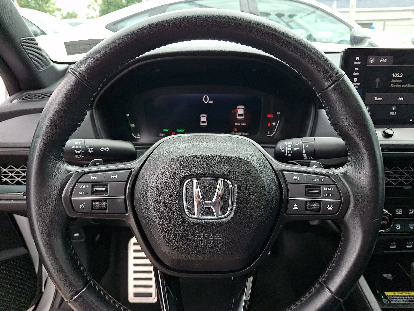 Used 2025 Platinum White Pearl Honda Sport-L image 18