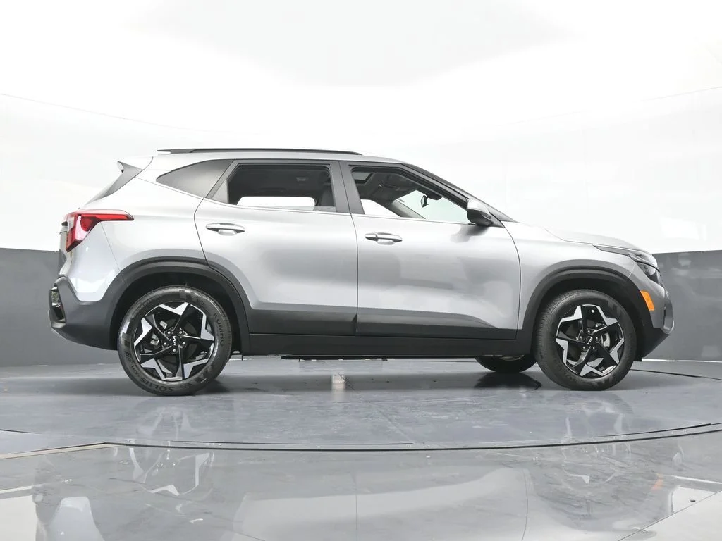 Used 2025 Steel Gray Kia EX image 58