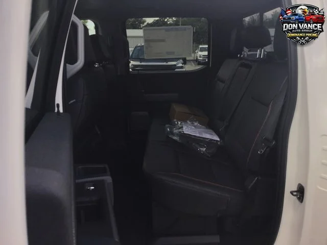 New 2026 Star White Metallic Tri-Coat Ford F-250® Lariat® image 25