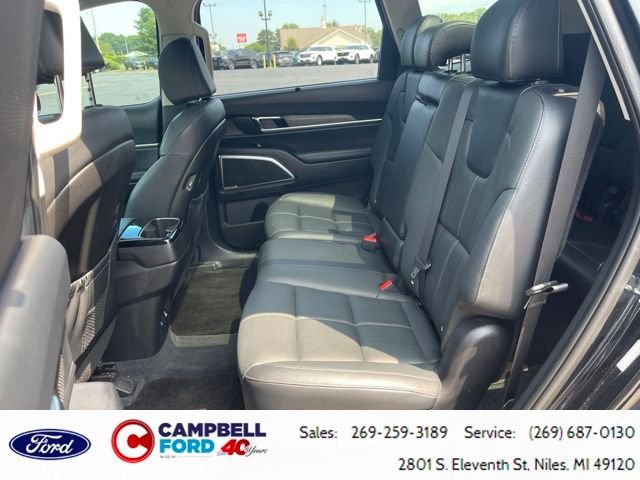 Used 2022 Black Kia SX image 19