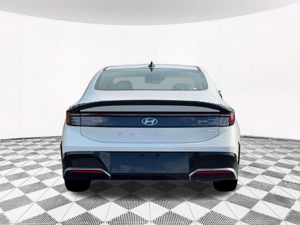 New 2026 White Hyundai SEL Sport image 10