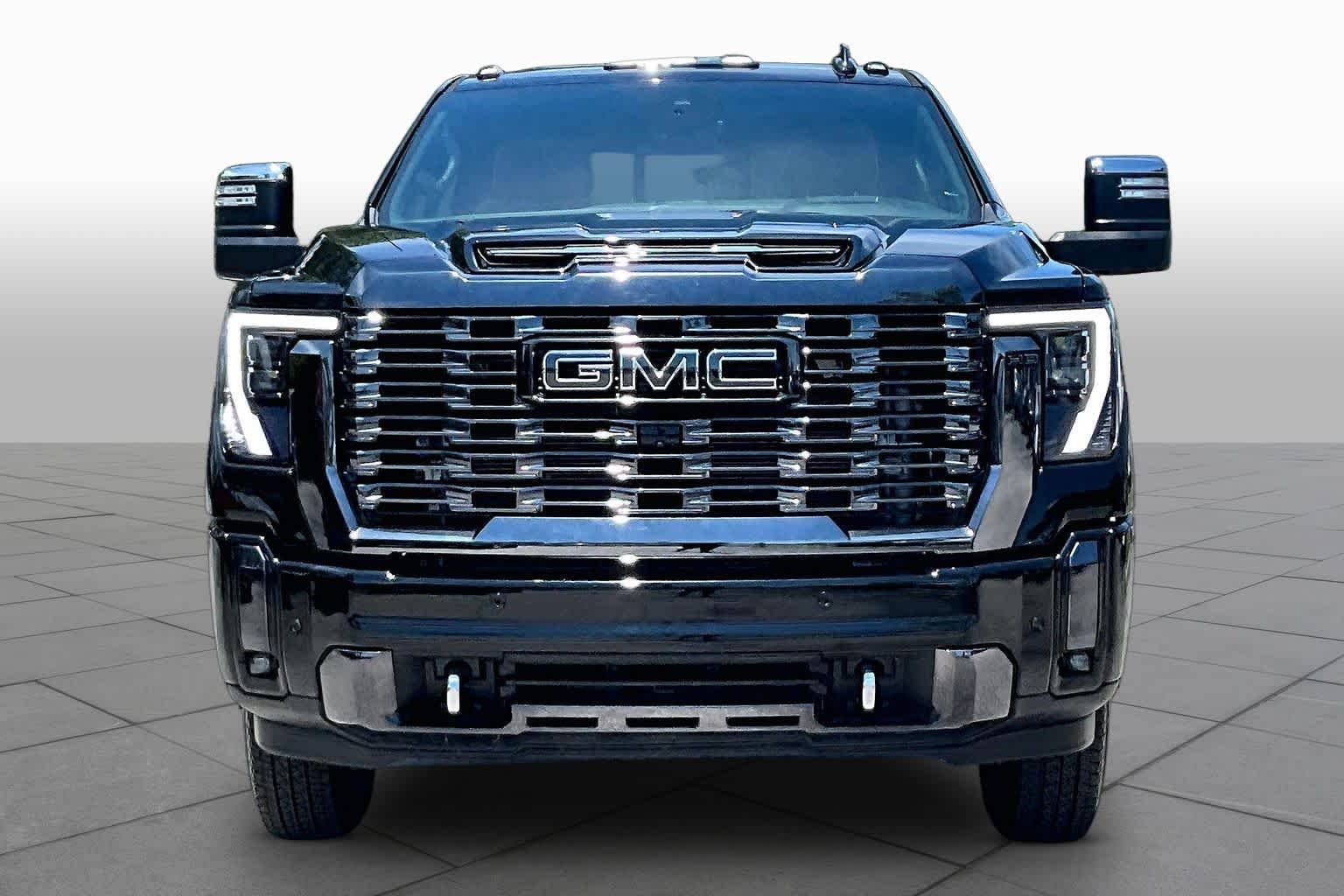Used 2024 Onyx Black GMC Denali Ultimate image 4