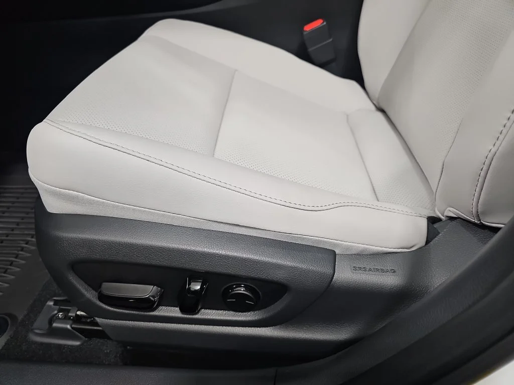 New 2026 Ultra White Lexus PREMIUM AWD image 28